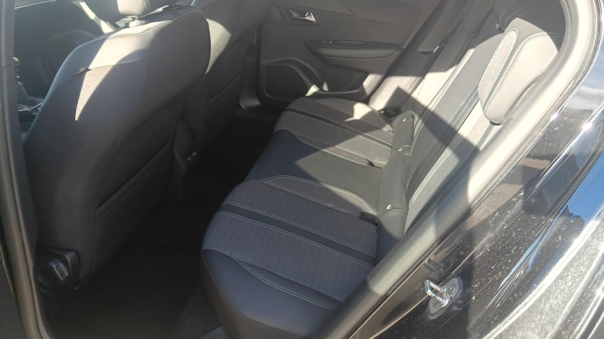 Peugeot 2008 1.5 BlueHDi 110 Allure 5 Porte